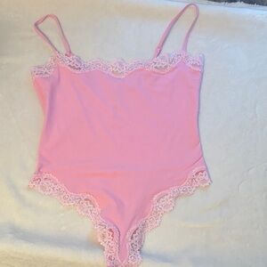 SKIMS🩷 SOLD OUT  NWOT Pink Lace Trim Chemise